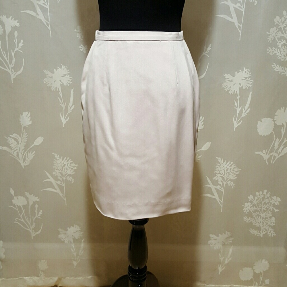 Dana Bachman Lavender Skirt 4P